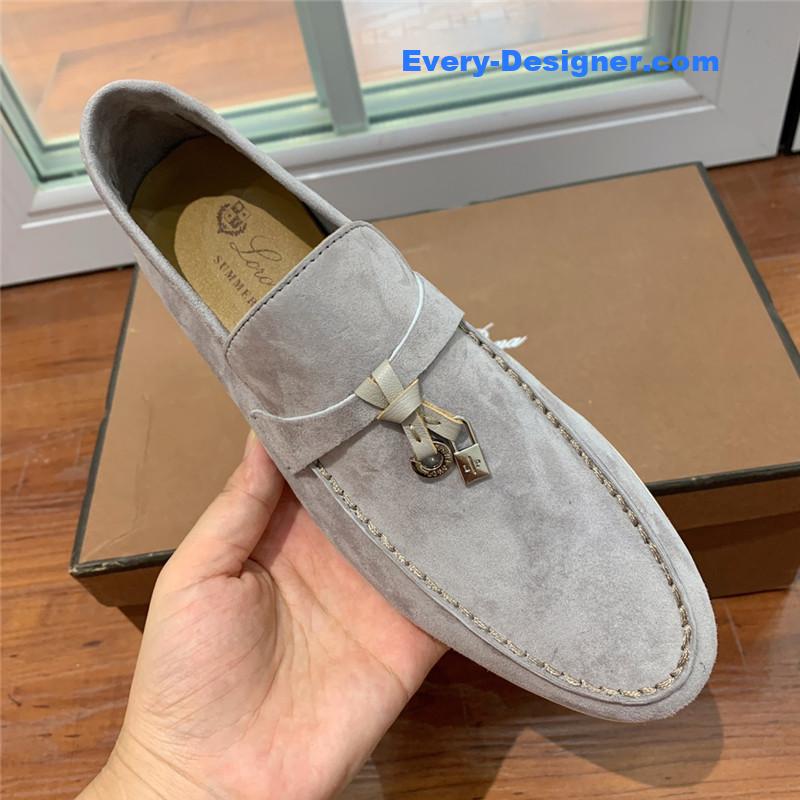 L0r0 P1ana  charms walk loafers