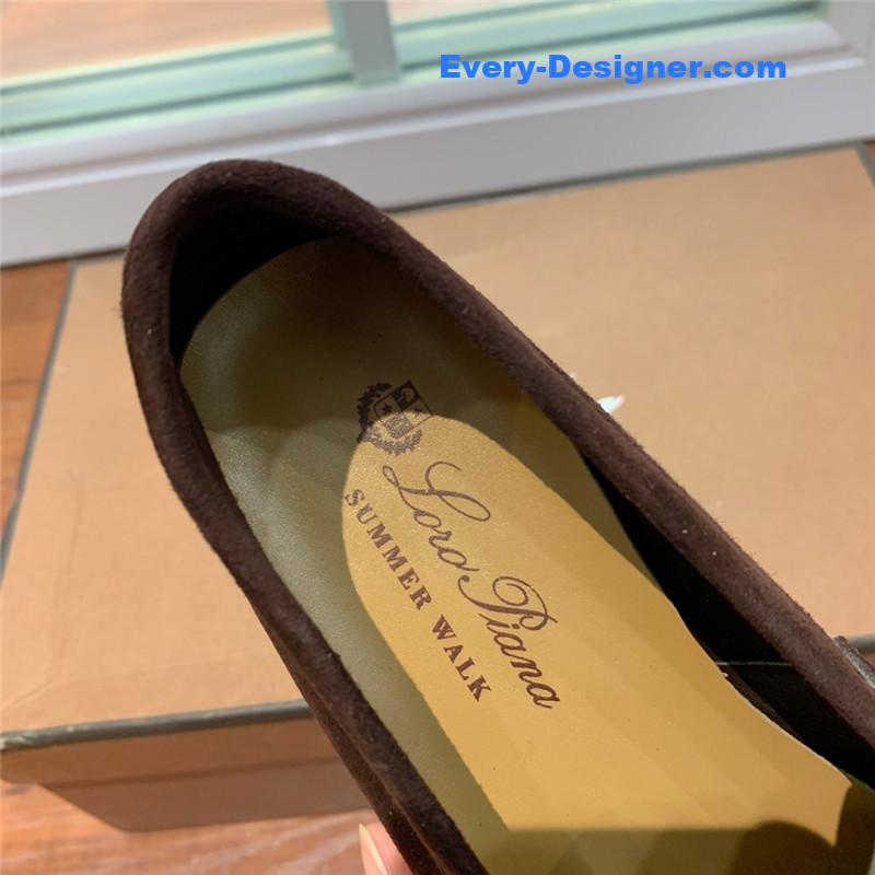 L0r0 P1ana  charms walk loafers