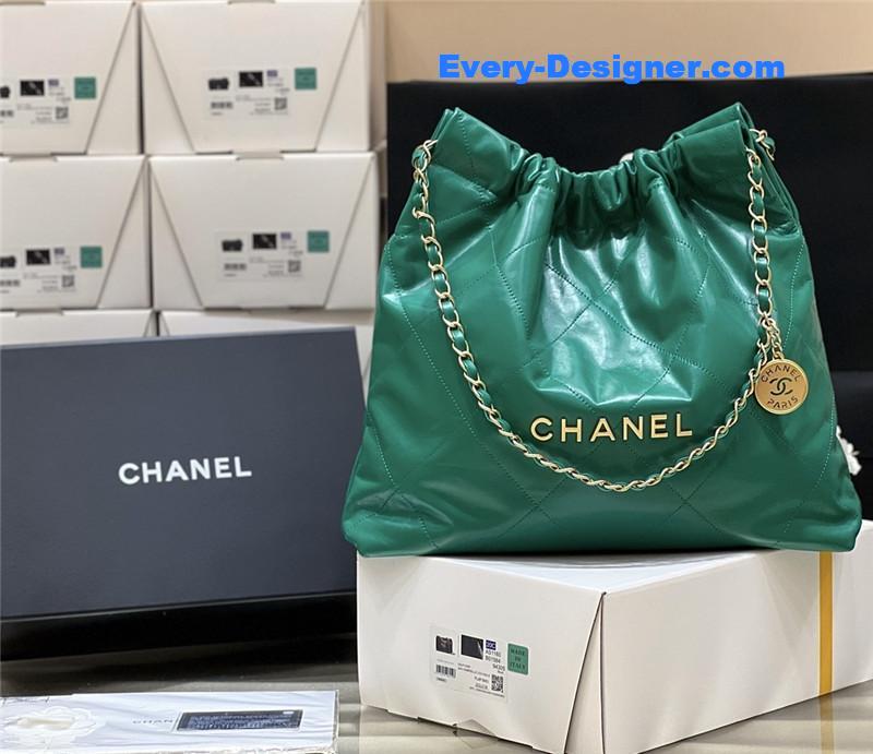 Ch**el 22 handbag small green