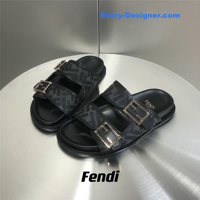 F**di feel presbyopic slippers