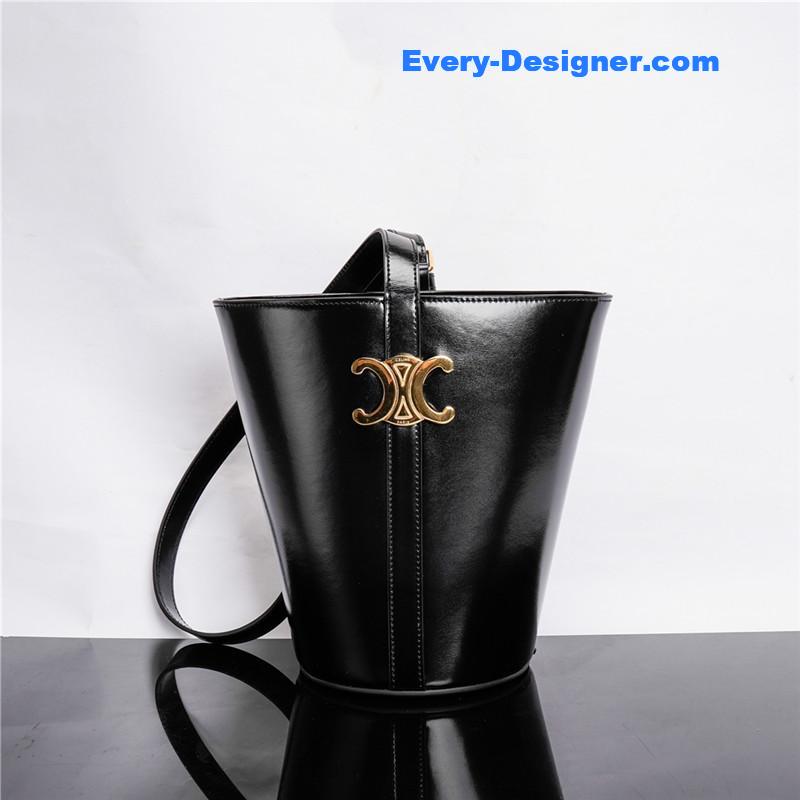 Ce1i*e triomphe bucket bag