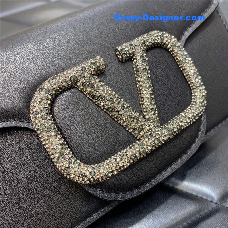 Va1e*ntin0 garavani mini loco bag