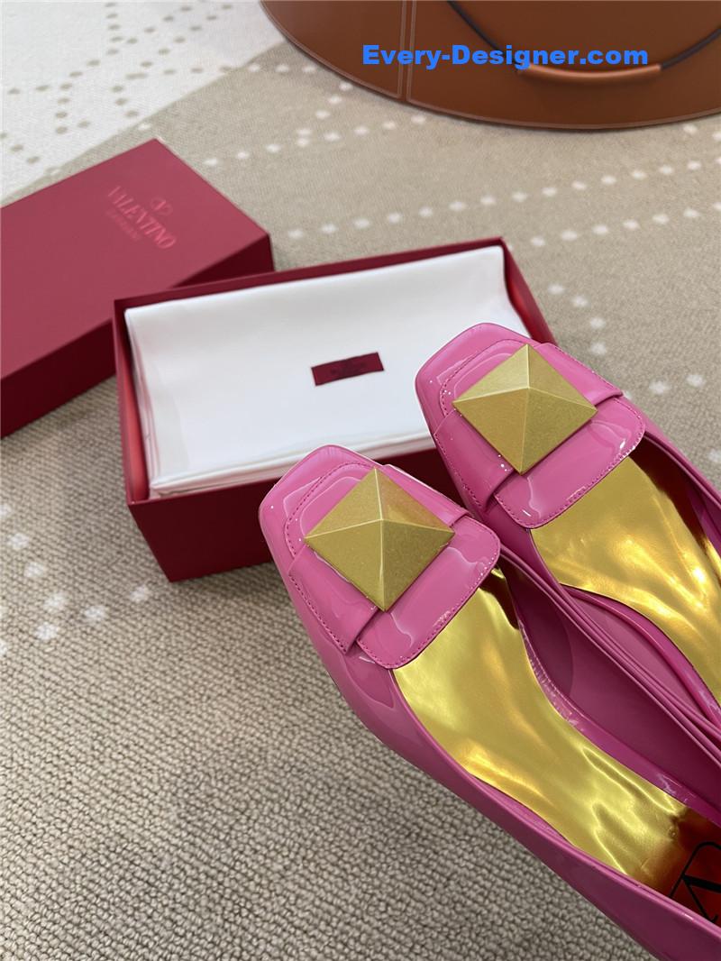 Va1e*ntin0 ballet flats in studded patent leather