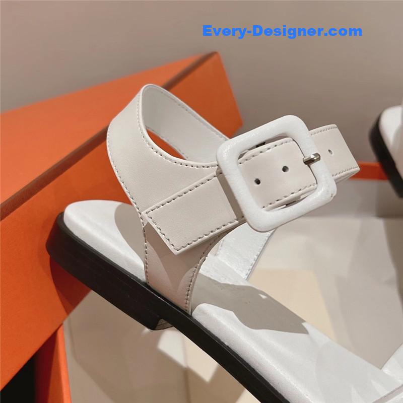 H**me5 extra flat sandal