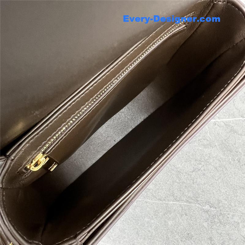 Ce1i*e saddle bag