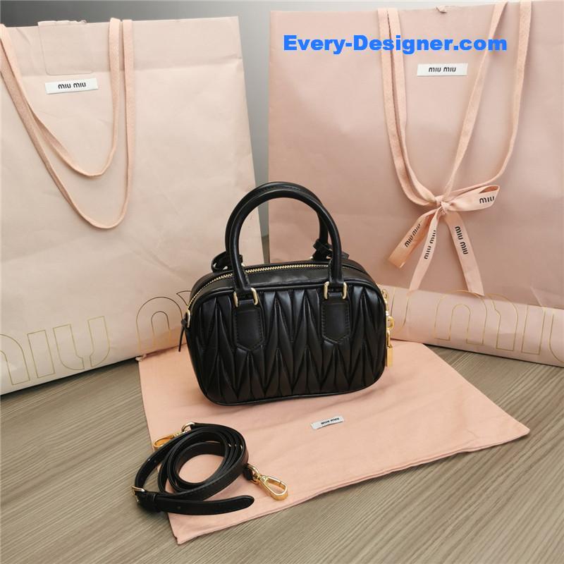M1um1u new too pretty bowling handbag