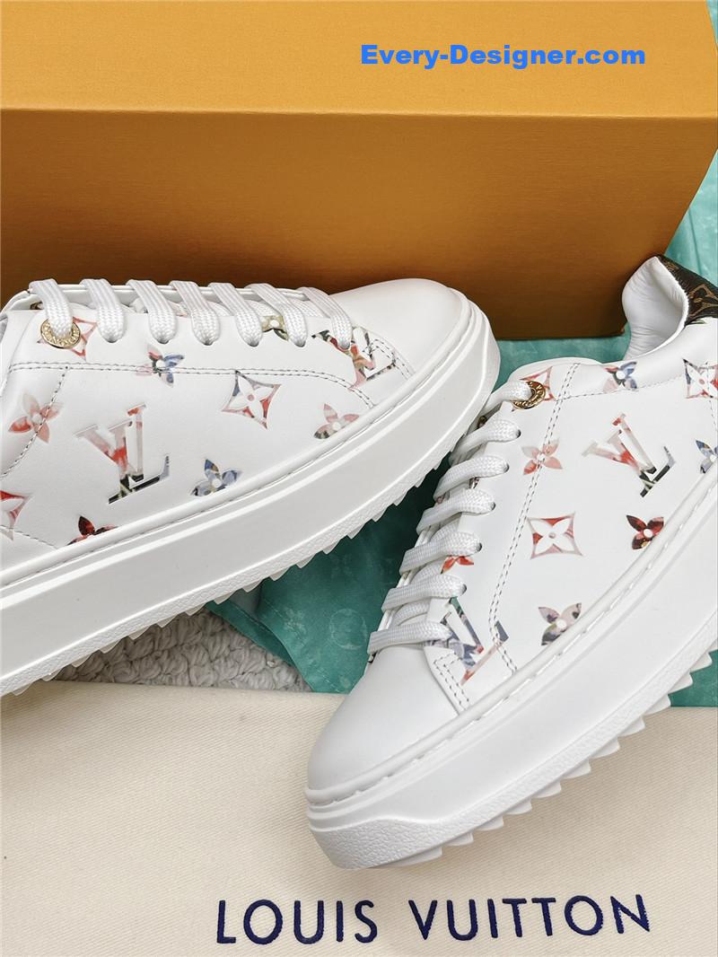 l0vis Vvtt0n lv classic platform sneakers