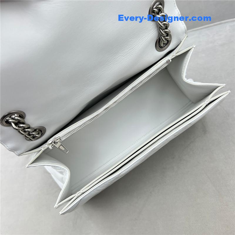 Ba1en*iaga crush bag white