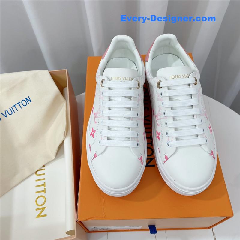 l0vis Vvtt0n lv classic printed white shoes