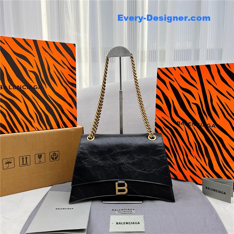 Ba1en*iaga crush bag medium