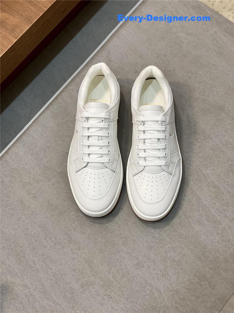 Y51 low-top lace-up sneakers