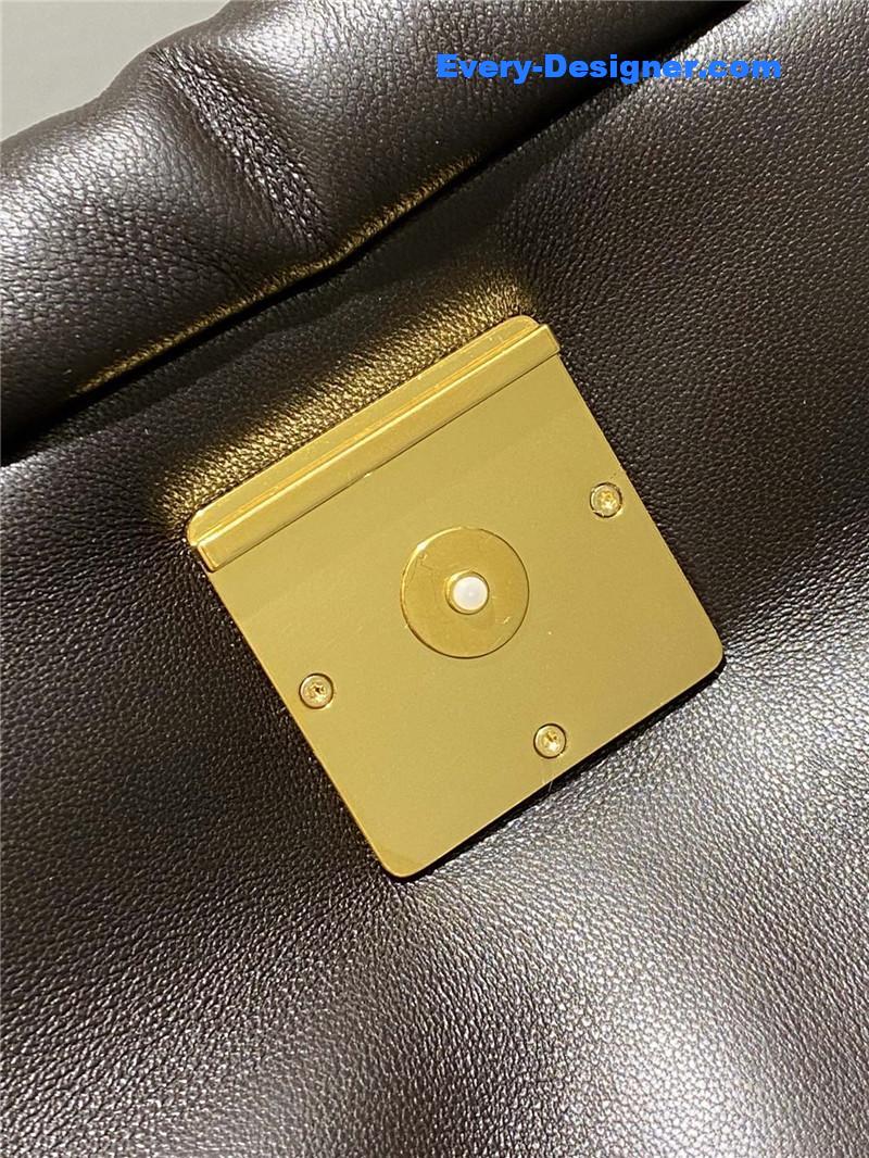 L0ew* goya sheepskin bag