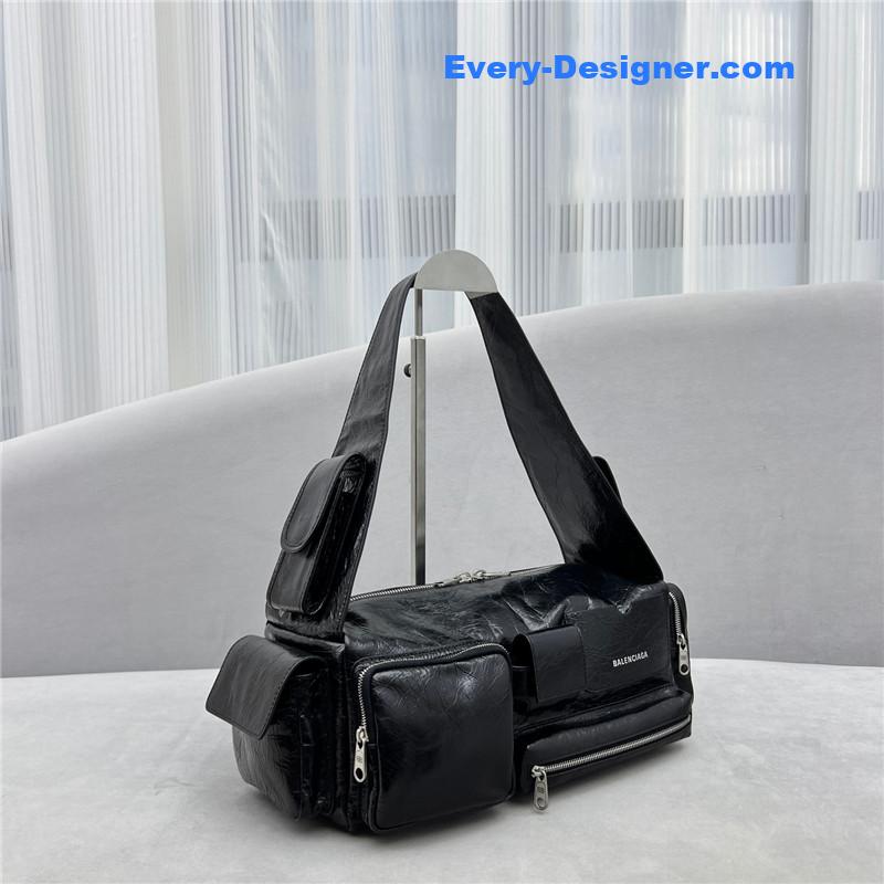 ba1en*iaga S*per busy bag small