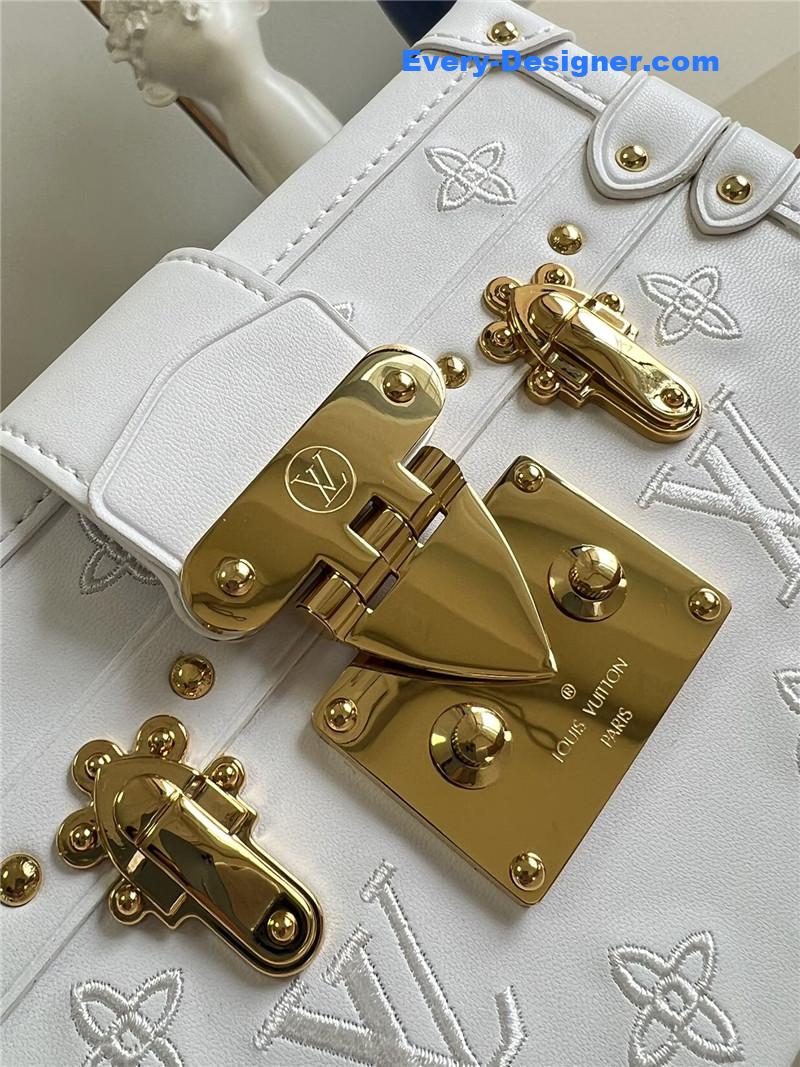 l0vis Vvtt0n lv petite malle bag white