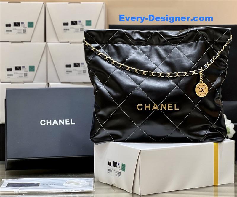 Ch**el 22 handbag medium