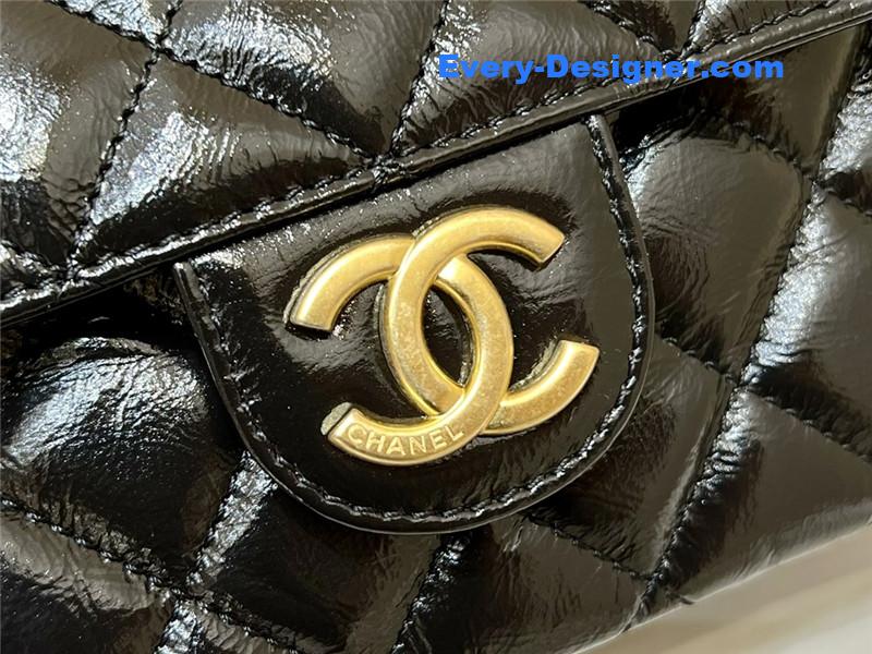 Ch**el number 5 gold coin tag hobo bag small