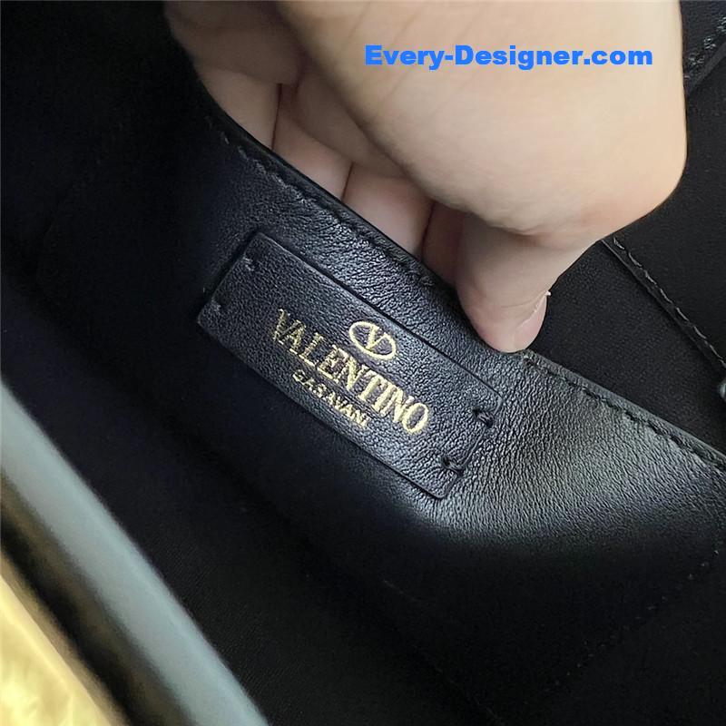 Va1e*ntin0 shoulder tote bag