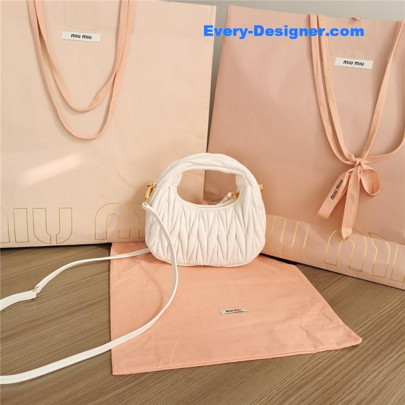 M1um1u new mini miuwander handbag