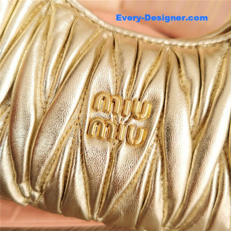 M1um1u new mini miuwander handbag