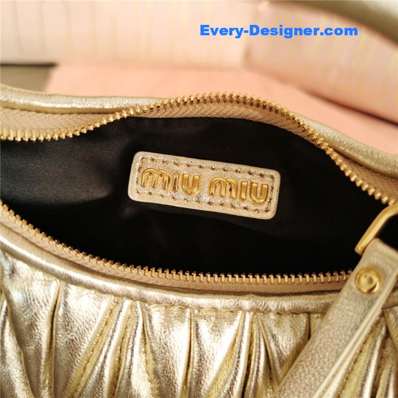 M1um1u new mini miuwander handbag