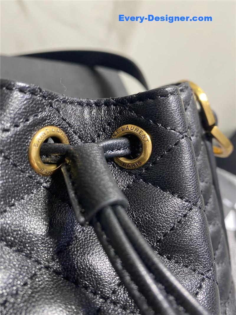 Y51 sheepskin bucket bag