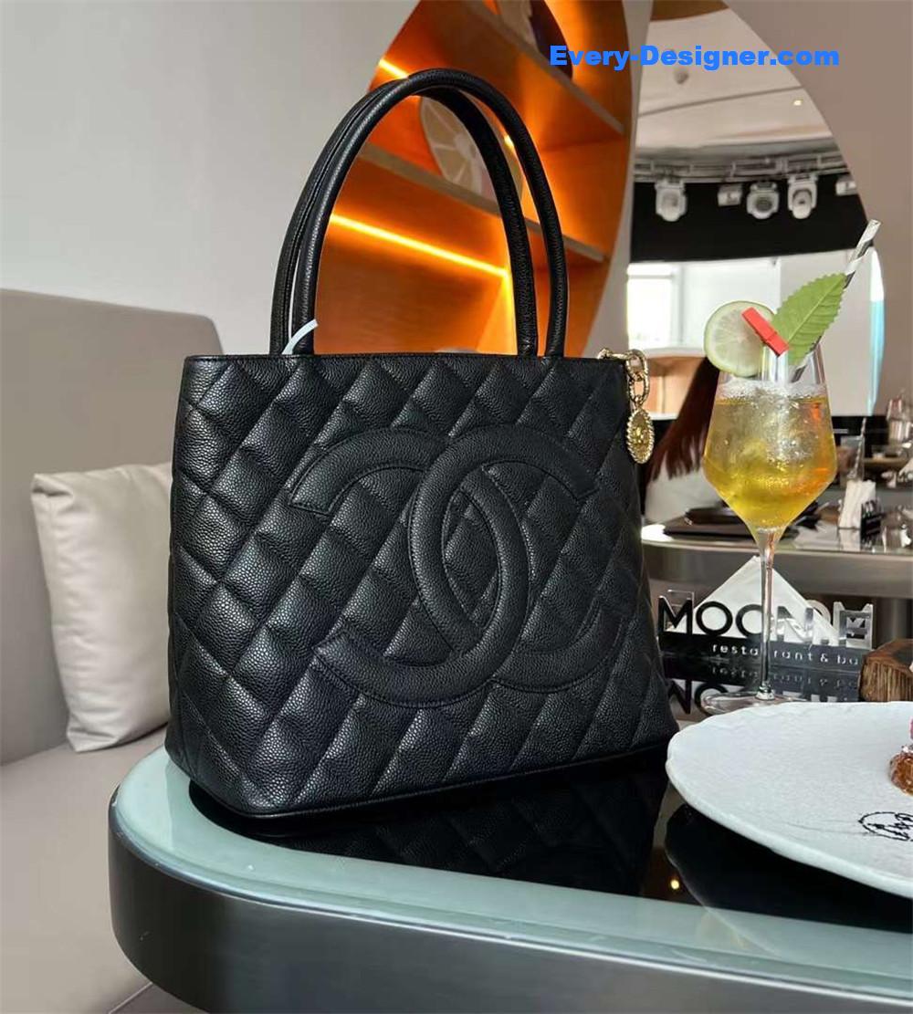 Ch**el classic handbag
