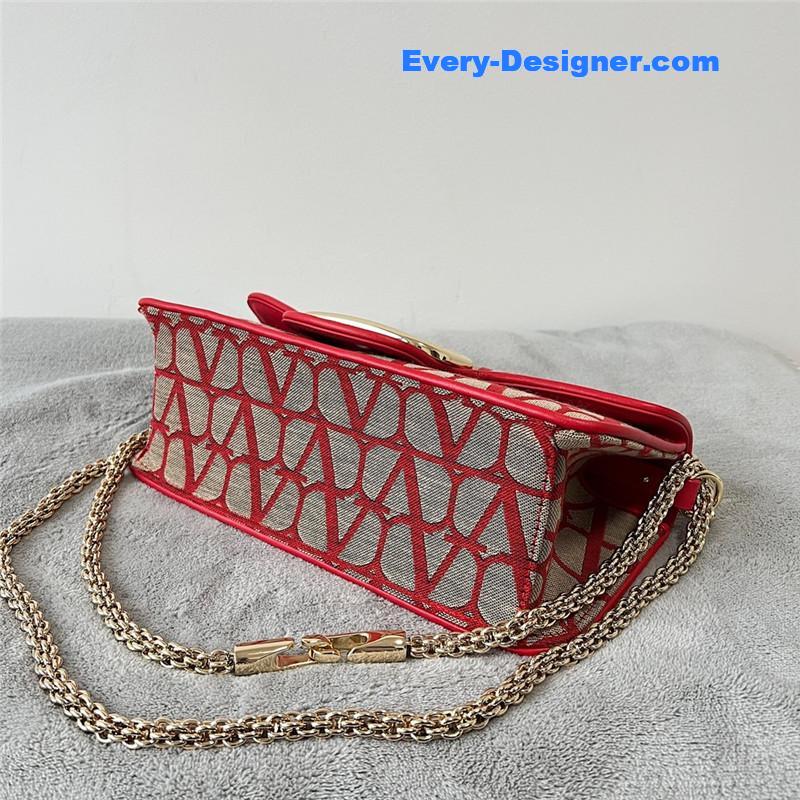 Va1e*ntin0 v logo mini loc¨° bag in calfskin