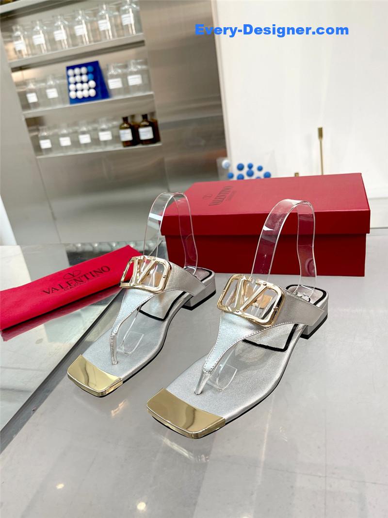 Va1e*ntin0 early spring new leather fabric slippers
