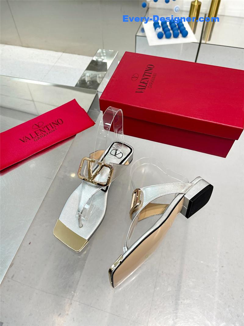 Va1e*ntin0 early spring new leather fabric slippers