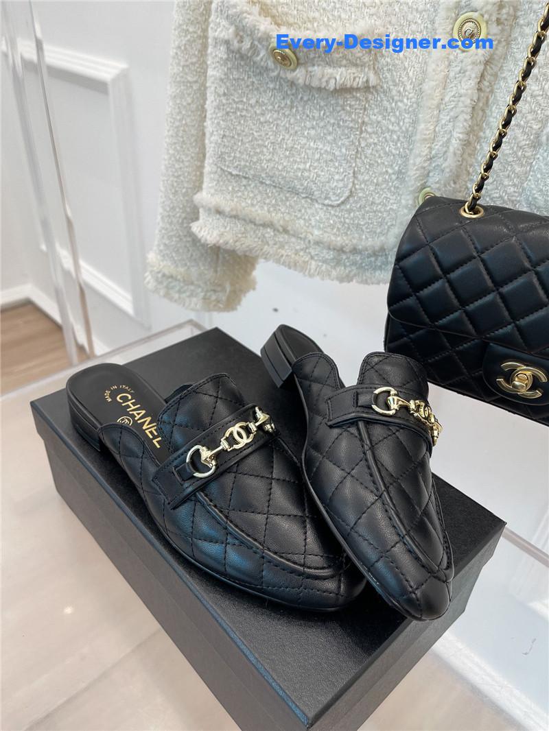 CC rhombic horsebit loafer slippers