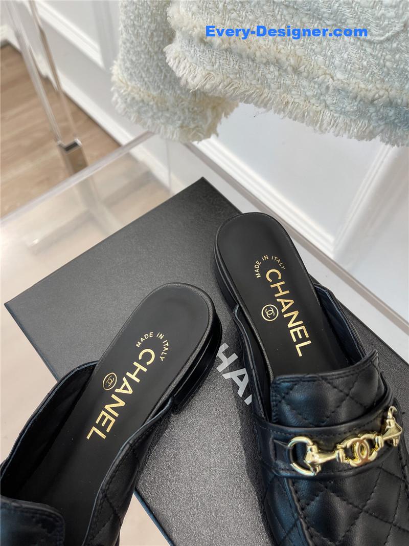 CC rhombic horsebit loafer slippers