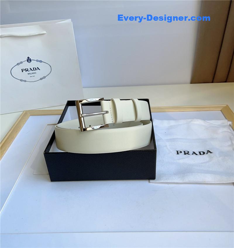 Pra*a enamelled metal triangle logo belt