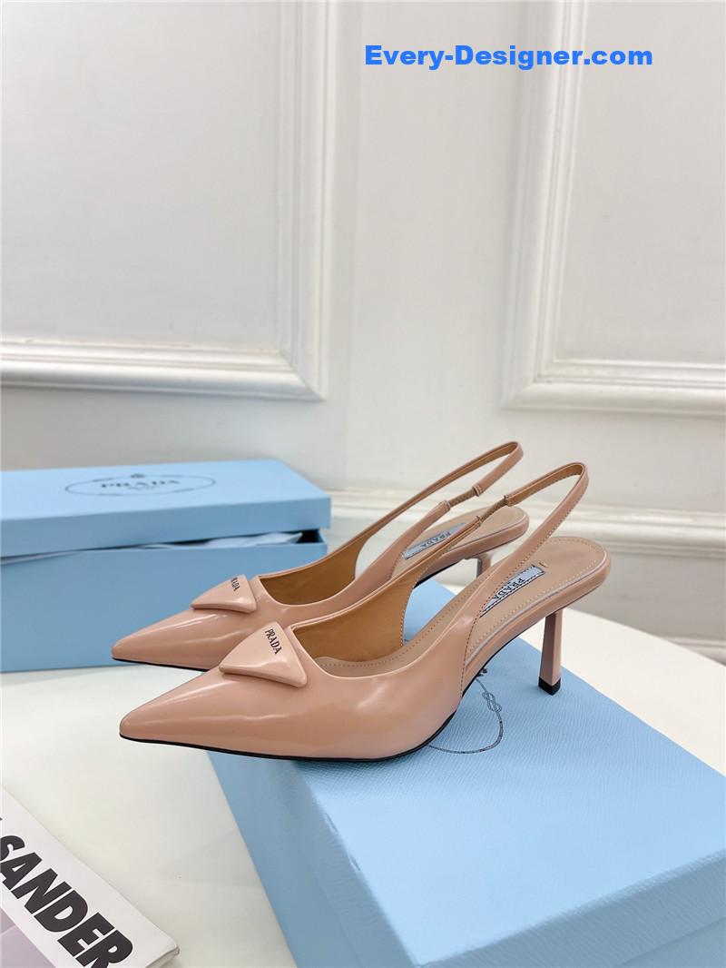 Pra*a counter catwalk pointy sandals