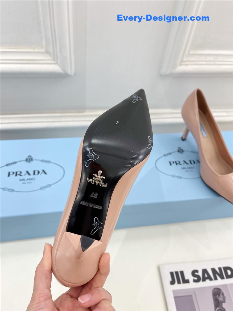 Pra*a counter catwalk pointy sandals