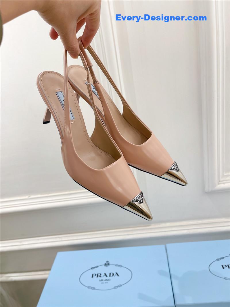 Pra*a counter catwalk pointy sandals
