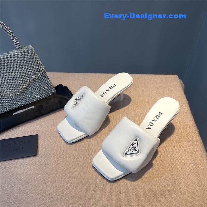 Pra*a latest hot style slippers