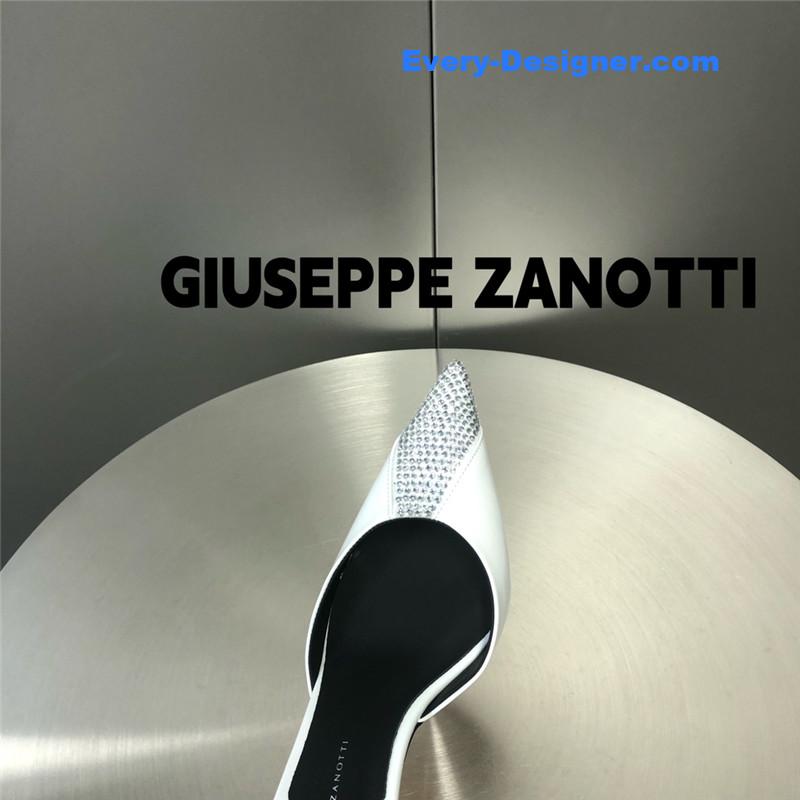 Giuseppe Zanottiaa Henriette Strass pumps