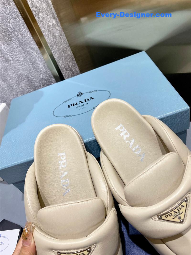 Pra*a foam sole mules
