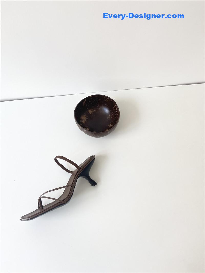 T new strappy sandals with high heels