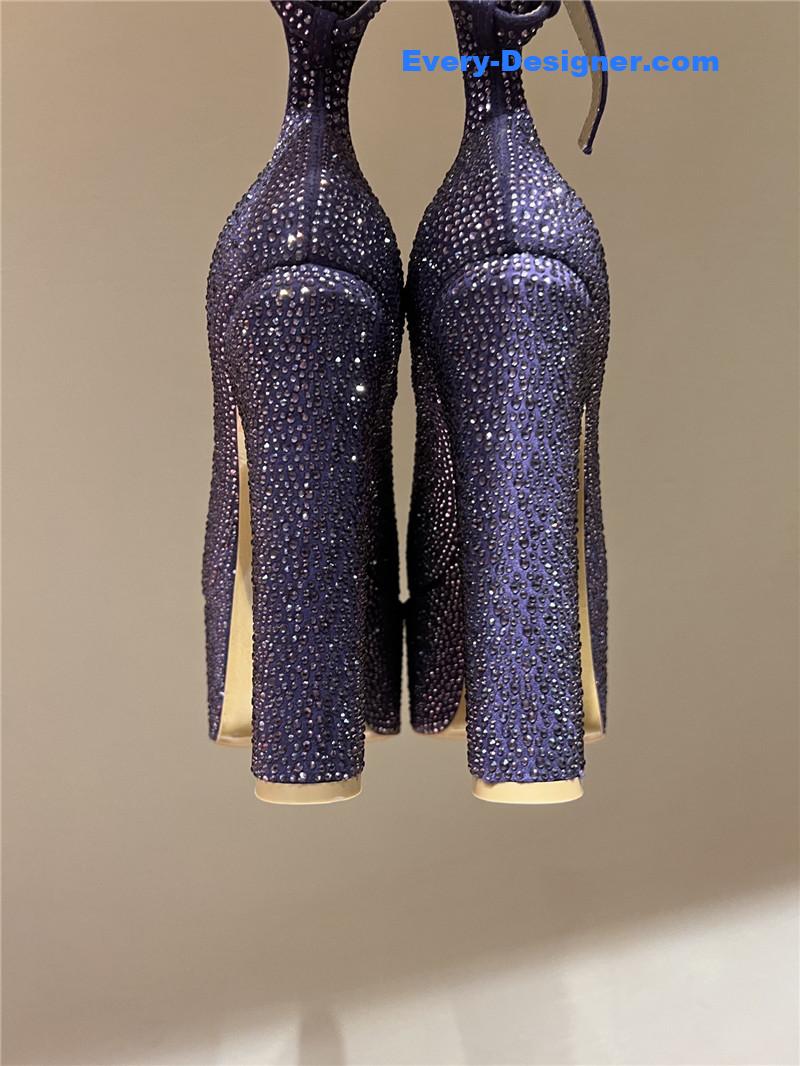 Va1e*ntin0 sky high platform pumps in patent leather