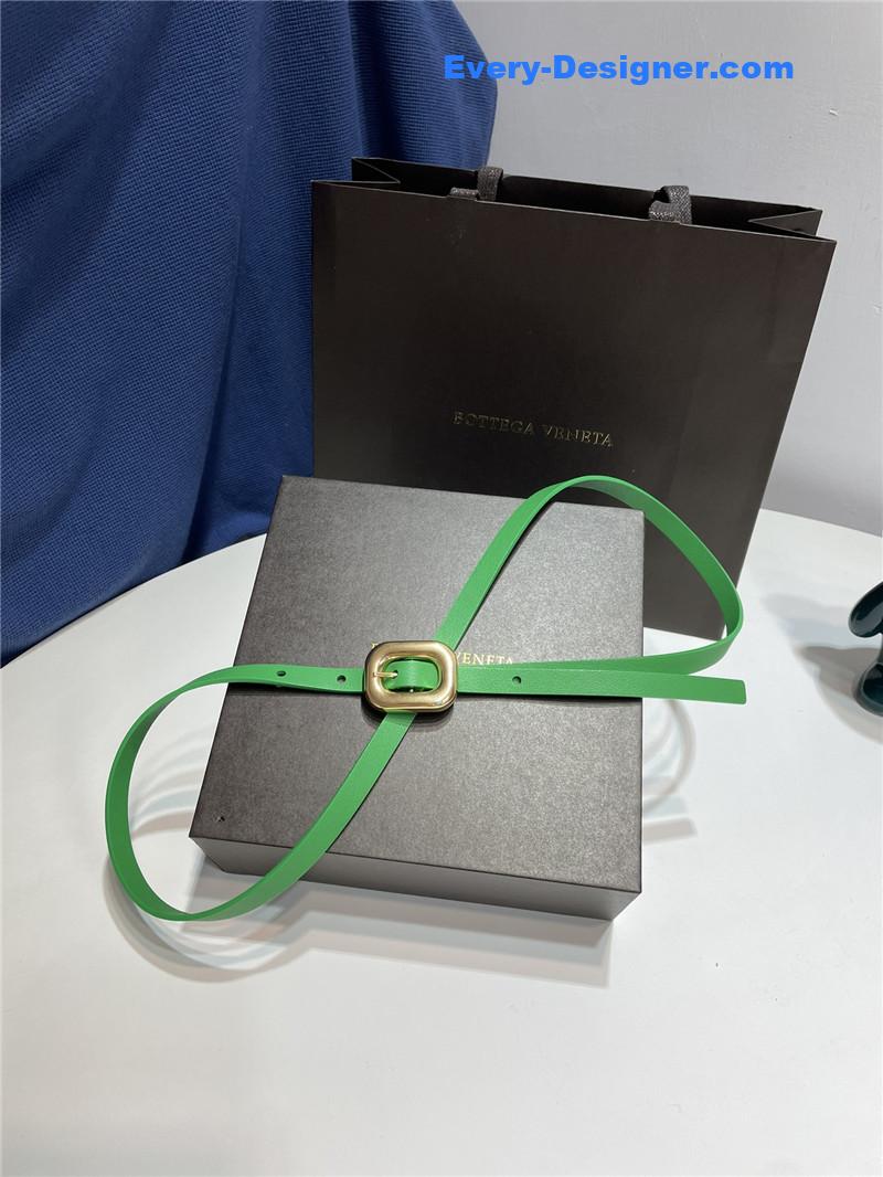 b0tt*ga Ven*ta chain link leather belt
