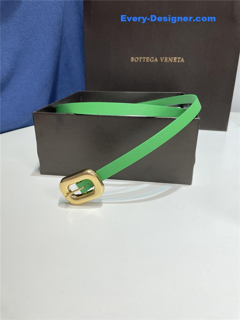 b0tt*ga Ven*ta chain link leather belt