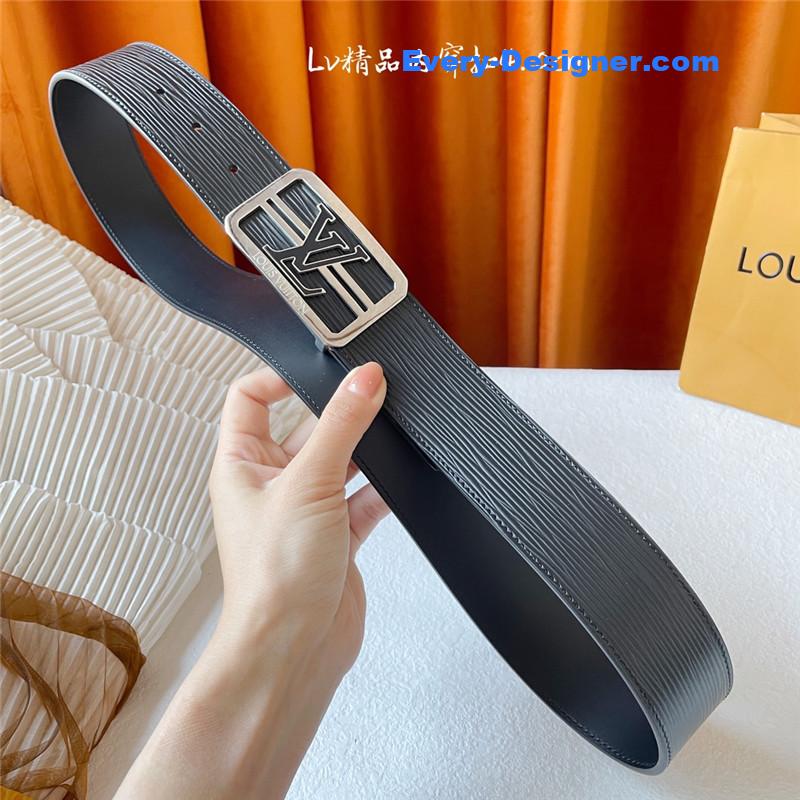 l0vis Vvtt0n lv classic embossed belt