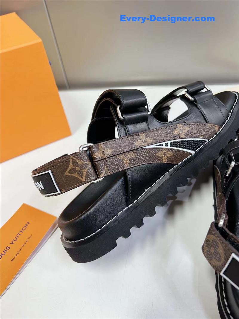 l0vis Vvtt0n lv spring summer beach sandals