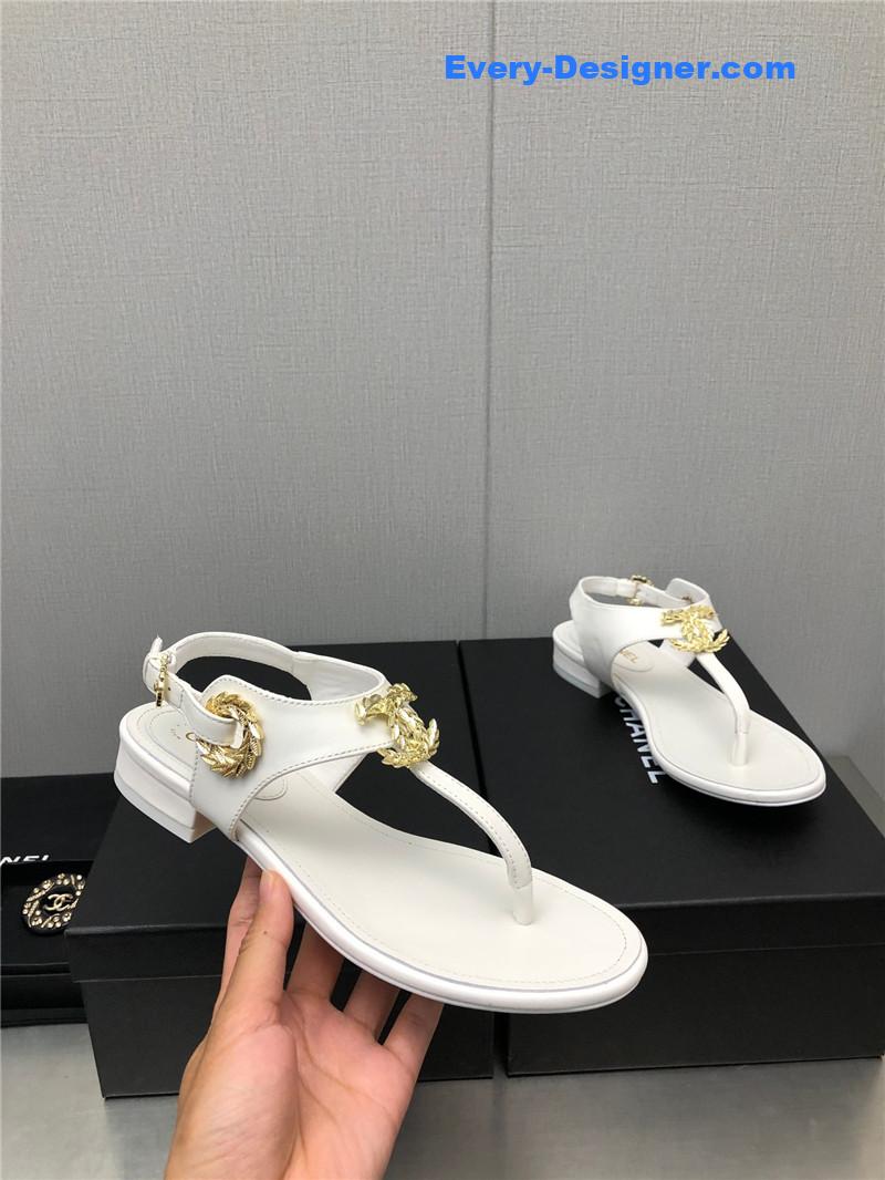 CC new C buckle sandals