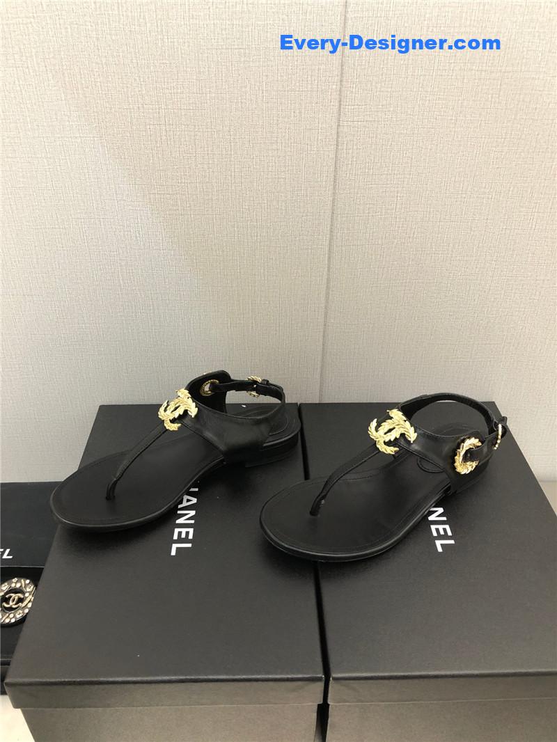 CC new C buckle sandals