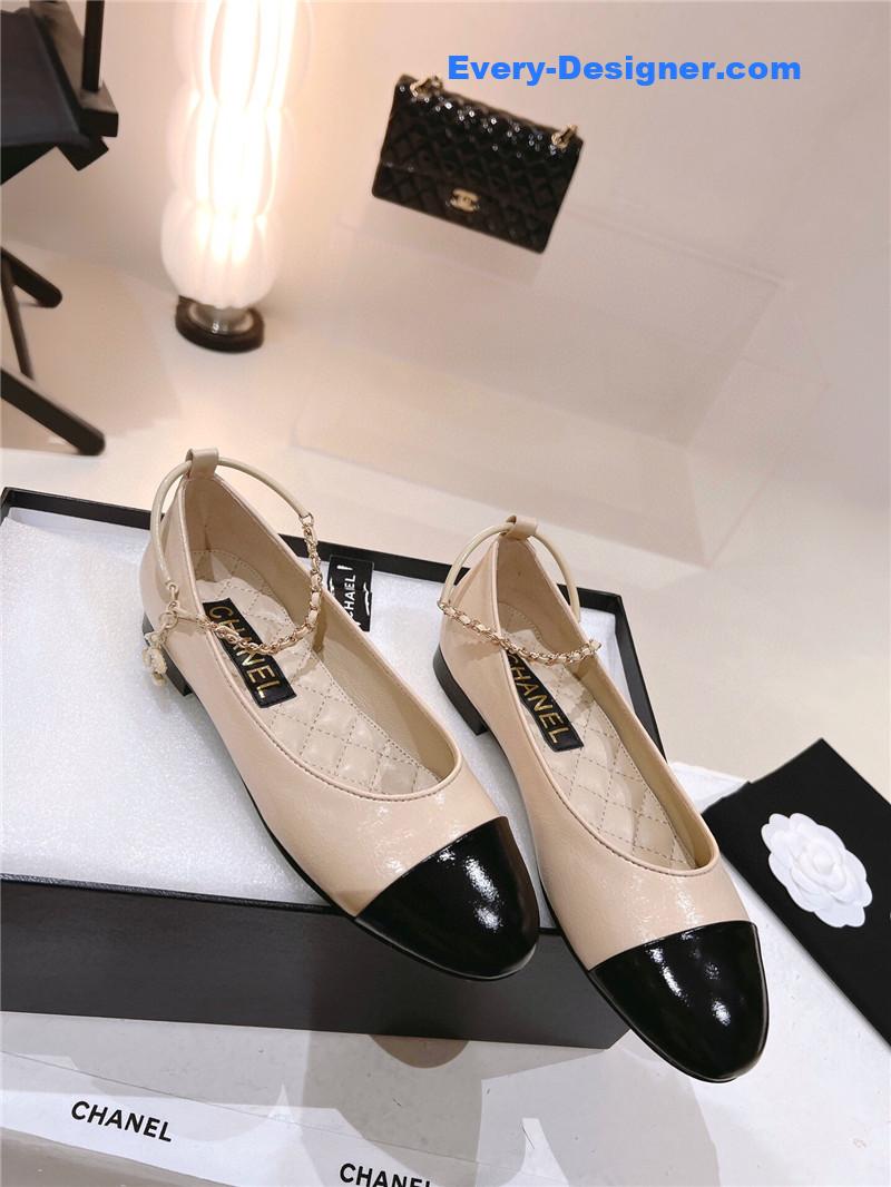 CC 23C pearl Mary Jane shoes