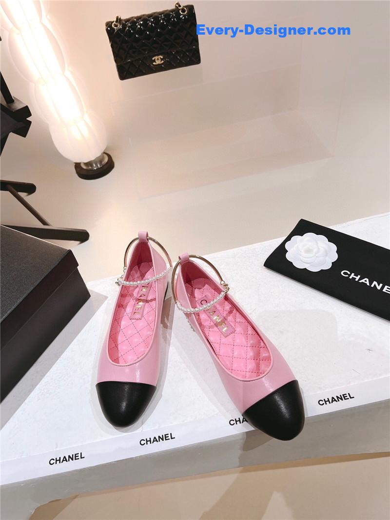 CC 23C pearl Mary Jane shoes