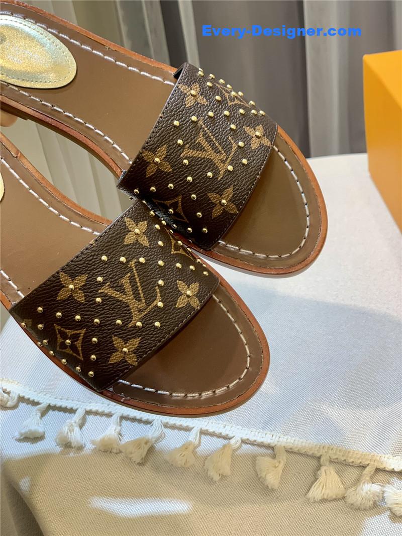 l0vis Vvtt0n lv non-slip wear-resistant slippers