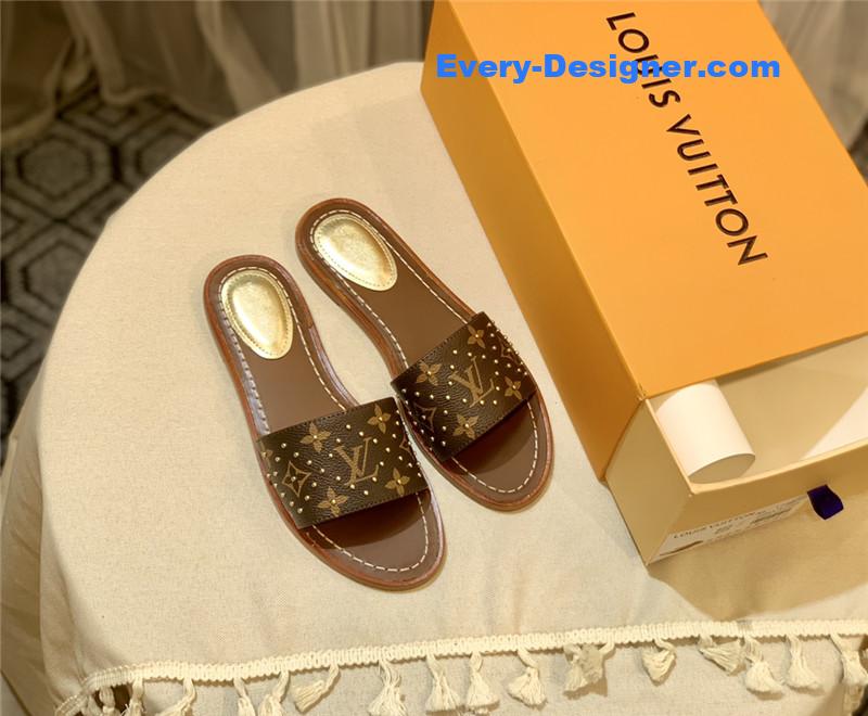 l0vis Vvtt0n lv non-slip wear-resistant slippers